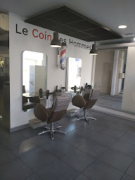 Photo n°10 de Yzatis Coiffure à Muret (Salon de coiffure)