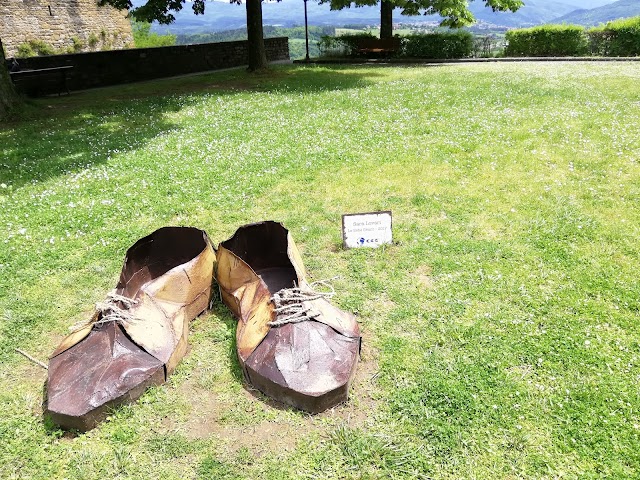 Castle of the Earls Guidi