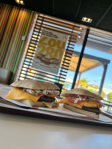 Photo 3 - McDonald's Chemillé