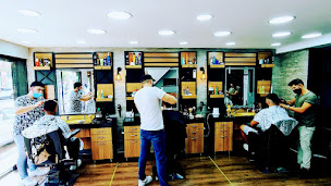 Photo n°7 de Coiffure MAKAS à Strasbourg (Salon de coiffure)