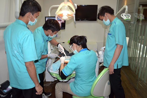 Klinik Gigi BE Smile Dental Care Kelapa Gading, Author: nana priyatna