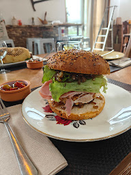 Photo n°4 de Au cha l'heureux à Labarthe-Inard (Restaurant)