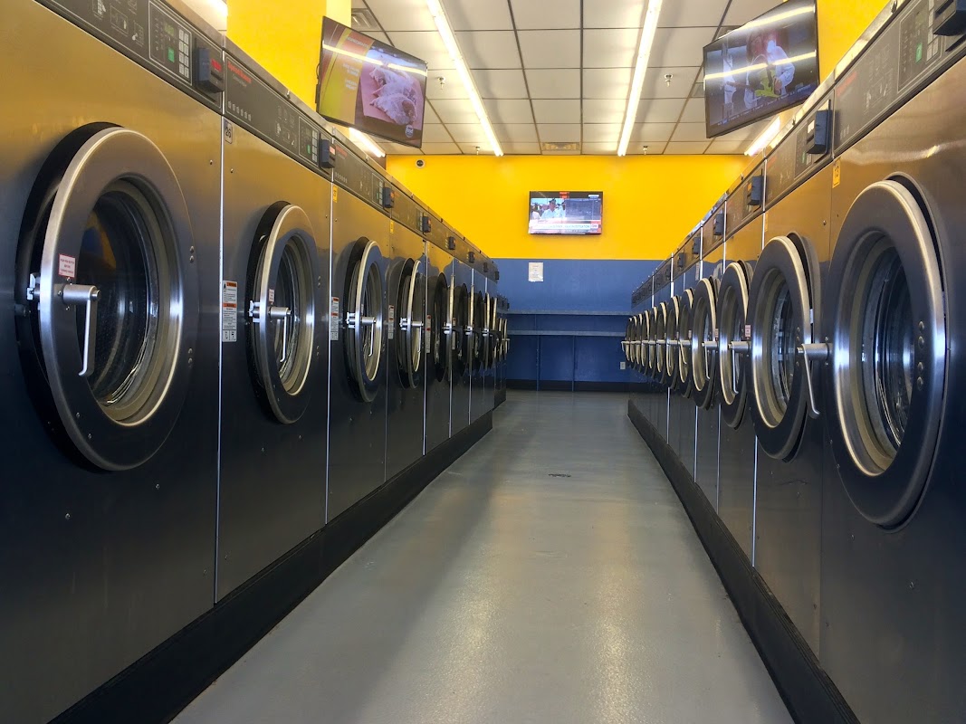 Las Vegas Coin Laundry #4 facility with washing machines in Henderson