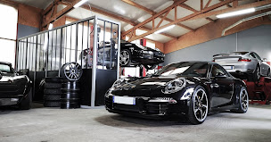 Photo n°2 de Fuel Tribe's Garage à Montreuil-sous-Pérouse (Garage automobile)