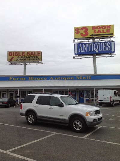 Photos of Farmhouse Antique Mall