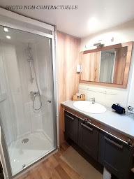 Photo n°12 de Camping résidentiel la Pinède à Castelnau-de-Guers (Piscine)