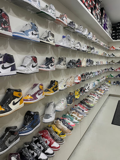 Vaditim Gallery - Germany