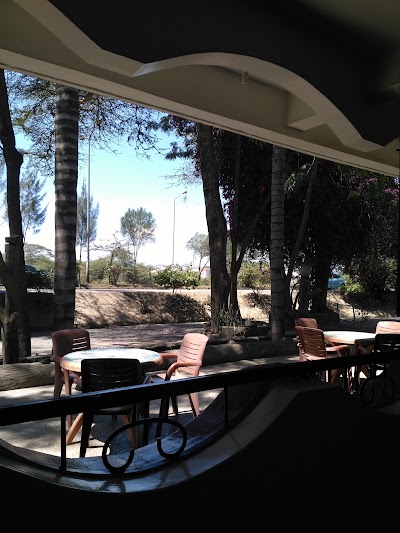 Photos of Lakeside Tourist Lodge