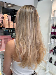 Photo n°6 de CDC Coiffure à Lons (Salon de coiffure)