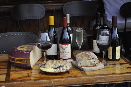 California Wine Merchant by null