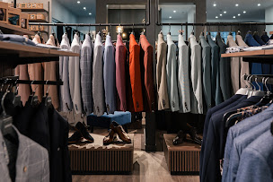 Photo n°17 de HAFNIUM BESANÇON - Costumes et vêtements Homme à Besançon (Tailleur pour hommes)