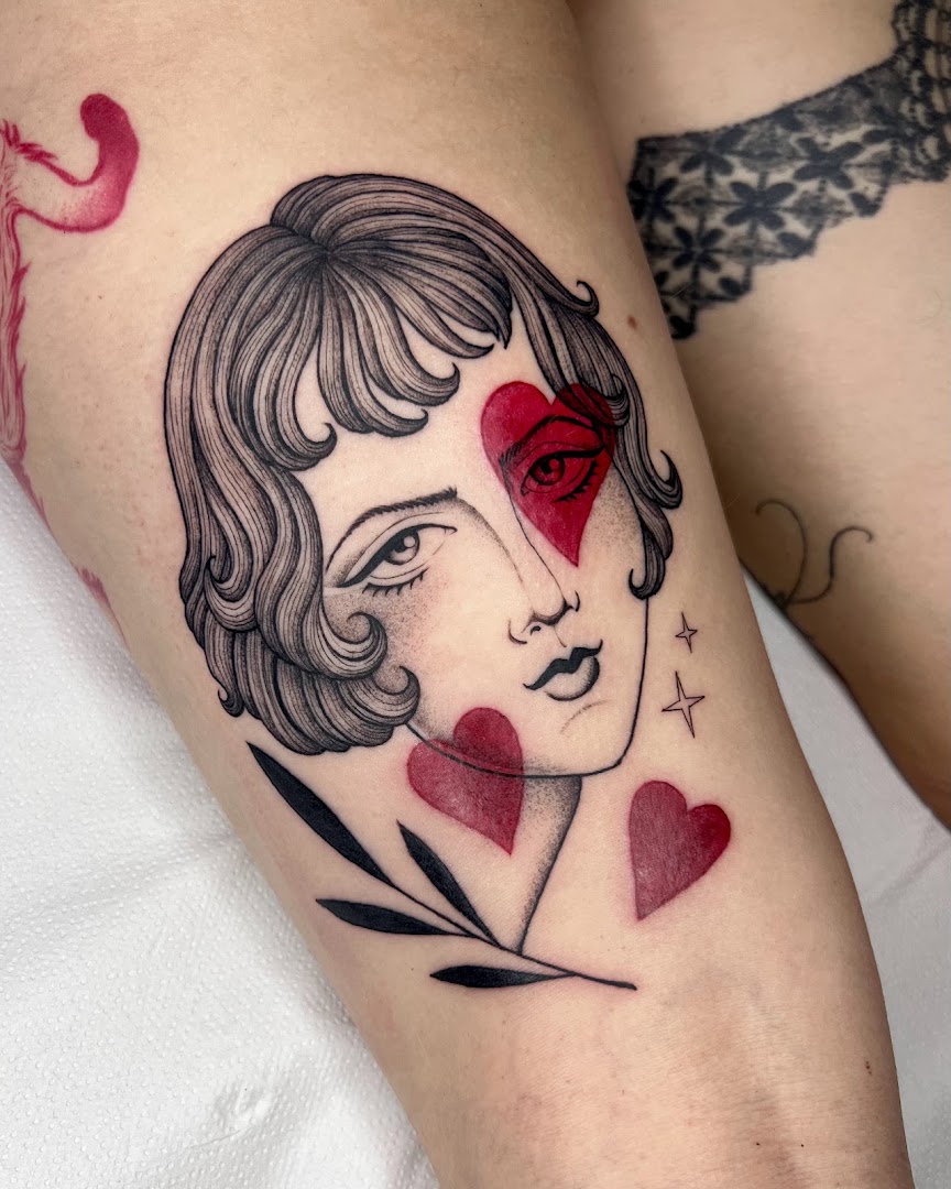 Estudio de Tatuajes "No Limits"