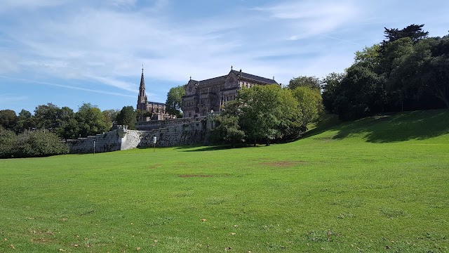 Sobrellano Palace