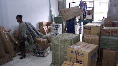 Photos of Pelita Jaya (Ekspedisi)