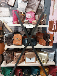 Photo n°14 de Maroquinerie - Grain de Cuir à La Haye (Magasin de sacs et bagages)