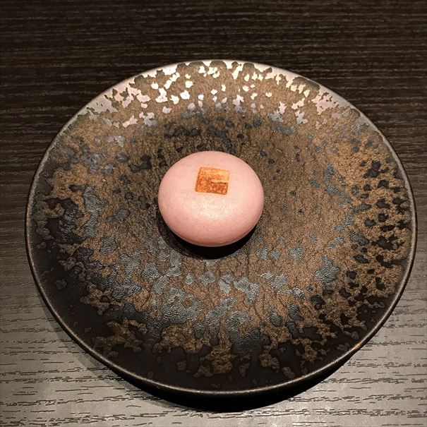 焼鳥とシャンパン カッシーワE-ma梅田店