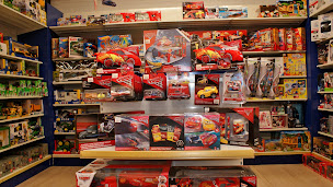 Photo n°4 de JouéClub Aire sur l'Adour à Aire-sur-l'Adour (Magasin de jeux de cartes/jeux de plateaux)