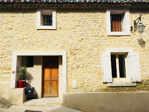 Photo n°3 de Loge 31 à Gigondas (Salon de coiffure)