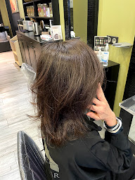 Photo n°16 de Beauté Bio St Germain en Laye - coloriste par nature - coloration végétale et bio MARCAPAR à Saint-Germain-en-Laye (Salon de coiffure)