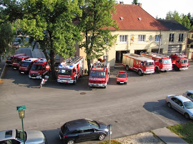 Freiwillige Feuerwehr Strasshof an der Nordbahn Bahnhofpl. 12/13, 2231 Strasshof an der Nordbahn, Österreich
