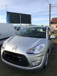 Photo n°11 de CARGO LOCATION / VO TRANSACTIONS à Yzeure (Agence de location de fourgonnettes)