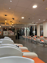 Photo n°10 de Celine D à Pau (Salon de coiffure)