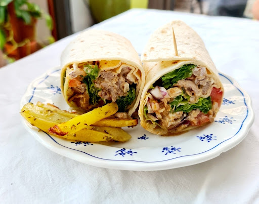 Photo 2 - Matine Kebab