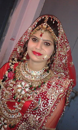 Transform Your Look at Radhika Beauty Parlour & Bridal Makeup Studio! post image