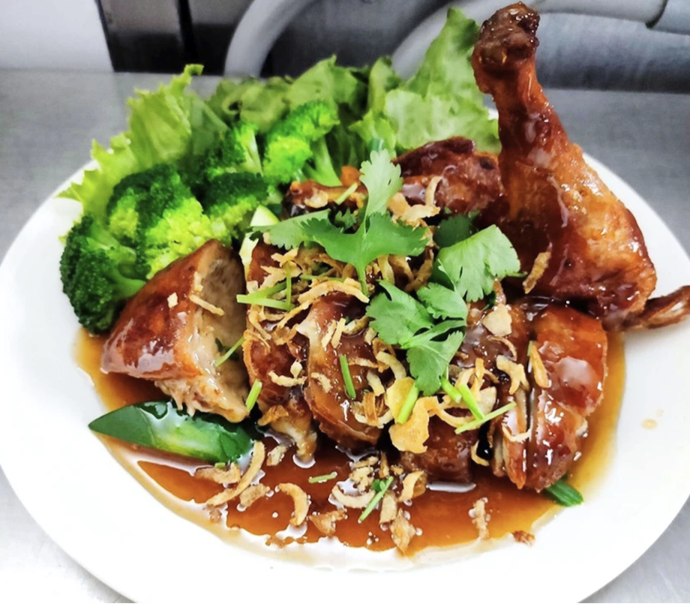 Sue's Thai Cuisine & Noodle Bar — photo 5