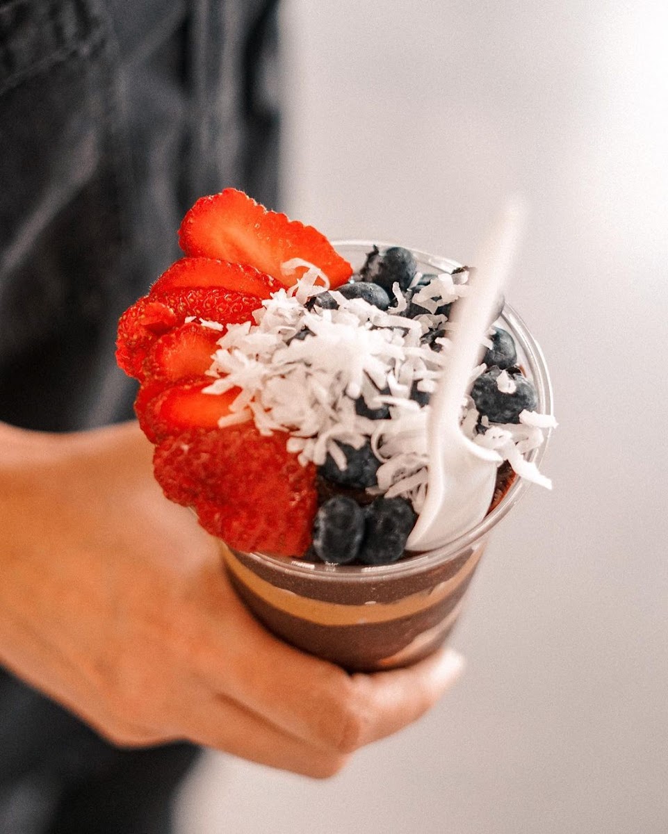 OakBerry Açaí Bowls & Smoothies | 17th Avenue SW — photo 5