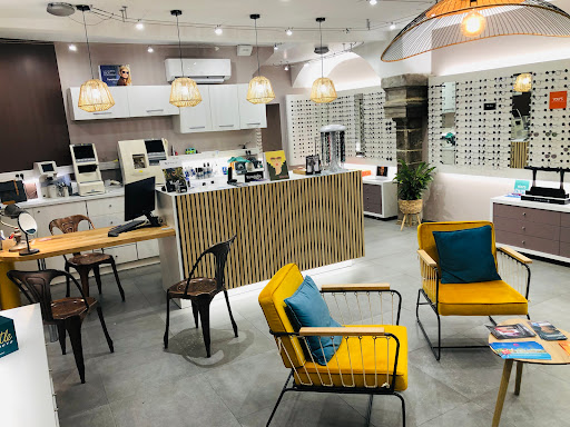 LES BINOCLES DU KIOSQUE