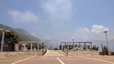 Photos of Redwood Village