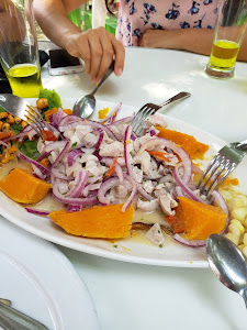 Restaurante El Arbolito Talara 1