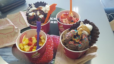 Photos of Menchies frozen Yogurt