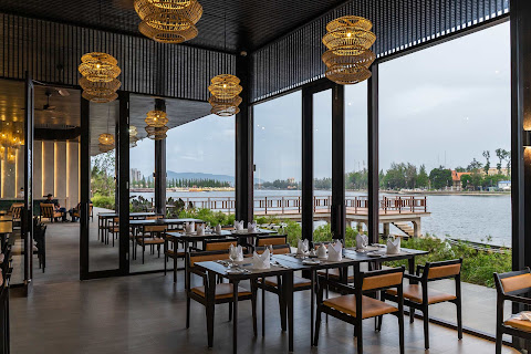 ARVI Restaurant @Amber Kampot by null