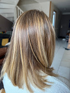 Nirina coiffeuse à domicile(Rina spécialité lissage) à Saint-Ouen-l'Aumône