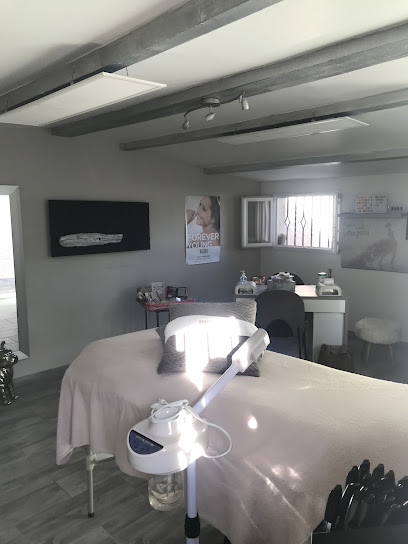 Élodie holistic beauty