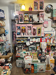 Photo n°30 de La Courterie MORZINE à Morzine (Magasin de jeux de cartes/jeux de plateaux)