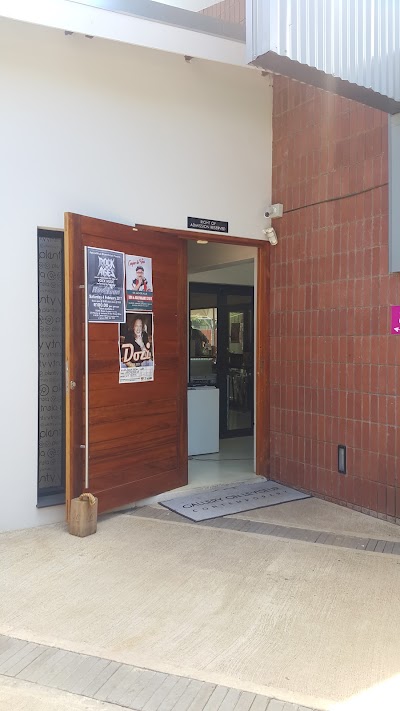 Photos of GALLERY ON LEVISEUR