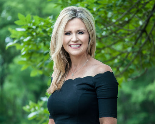 KC Home Group / Tonya Hennier RE/MAX HERITAGE / TOP AGENT