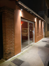 Photo n°4 de Salon de coiffure 51 rue Angely Cavaillie à Albi (Salon de coiffure)