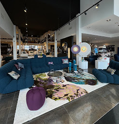 Photo n°2 de Roche Bobois à La Chapelle-Saint-Aubin (Magasin de luminaires)