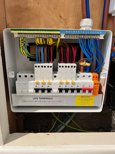 Ryan Electrical Services - Visual