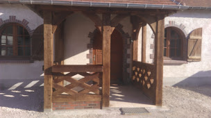 Photo n°8 de garavoglia charpentier à Noyers (Société de fabrication d'escaliers)