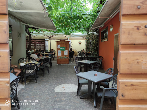Bar Christian - Visual