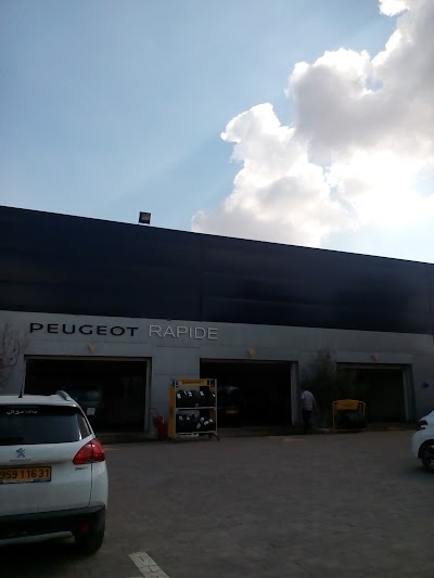 Photos of Peugeot Courbet