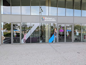 Photo n°2 de Maison des Proximités Eurêka à Castelnau-le-Lez (Centre d'information)