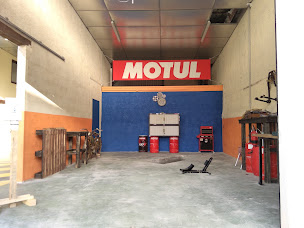 Photo n°5 de Garage Auto Moto LOUIS à Cognac (Atelier de réparation automobile)