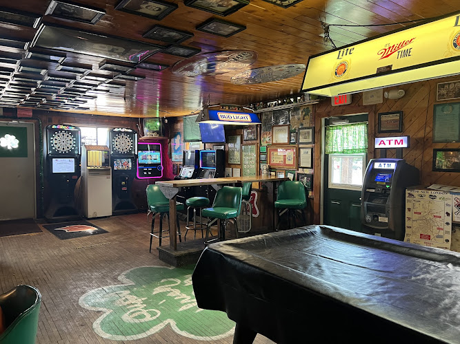 Pup's Irish Pub in New London