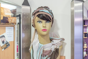 Photo n°8 de Hebras Coiffure à Lorient (Magasin de perruques)